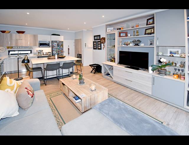 2 BEDROOM APARTMENT FOR SALE IN ROSEBANK